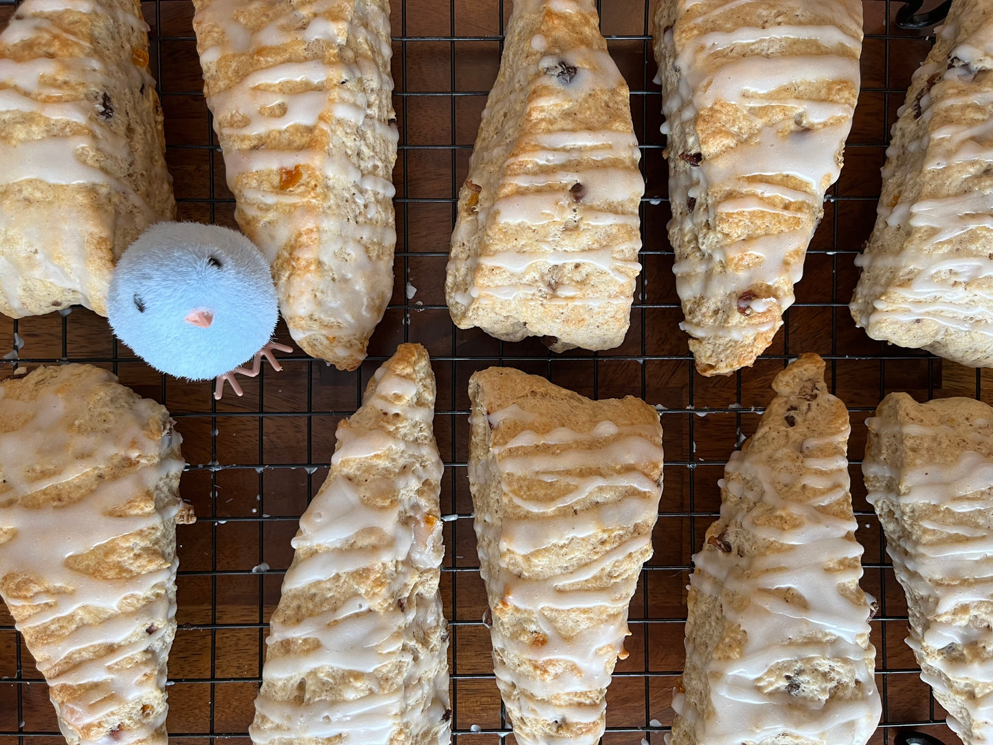 Hot Cross Scones With Buttermilk Glaze